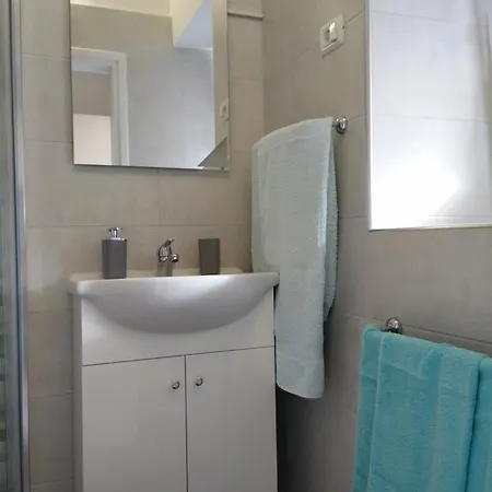 Alida Apartment *